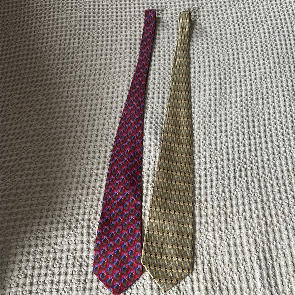 Elegant Patterned Ties Set - Red and Gold